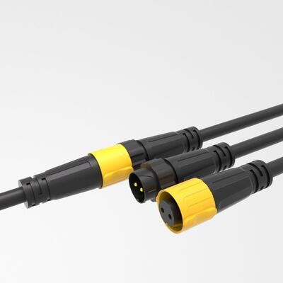 Connecteur de données étanche à verrouillage automatique IP67 pour 250 VAC Connecteur mâle femelle